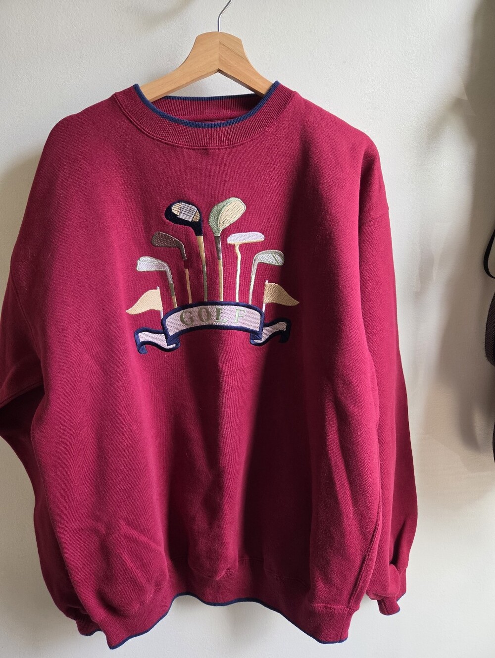Men's Crewneck Golf Embroidered Sweatshirt - Burgundy